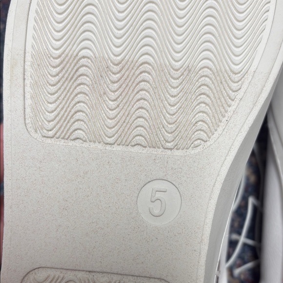 NWT Universal Thread White and Orange Sneakers with Fashionable Accents size 5 - Picture 11 of 16